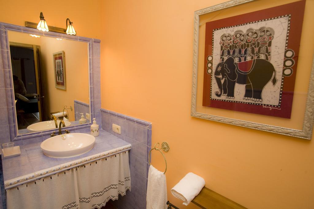 Casa Rural Alqueria Del Duende Frigiliana Oda fotoğraf